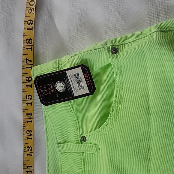 NO BO Girls Neon Green Distressed Shorts, Size: 15, NWT - Picture 4 of 8